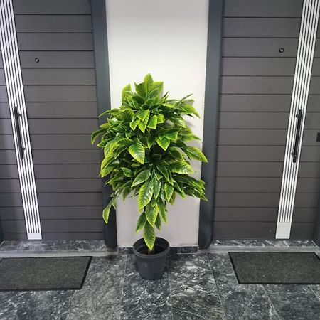 Istanbul Airport Family Suites Hotel Arnavutkoy Bagian luar foto