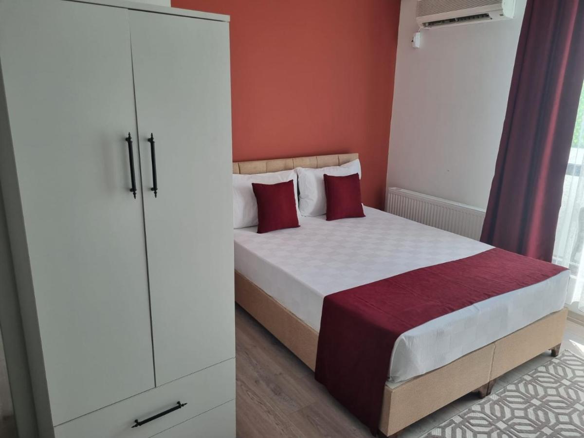 Istanbul Airport Family Suites Hotel Arnavutkoy Bagian luar foto