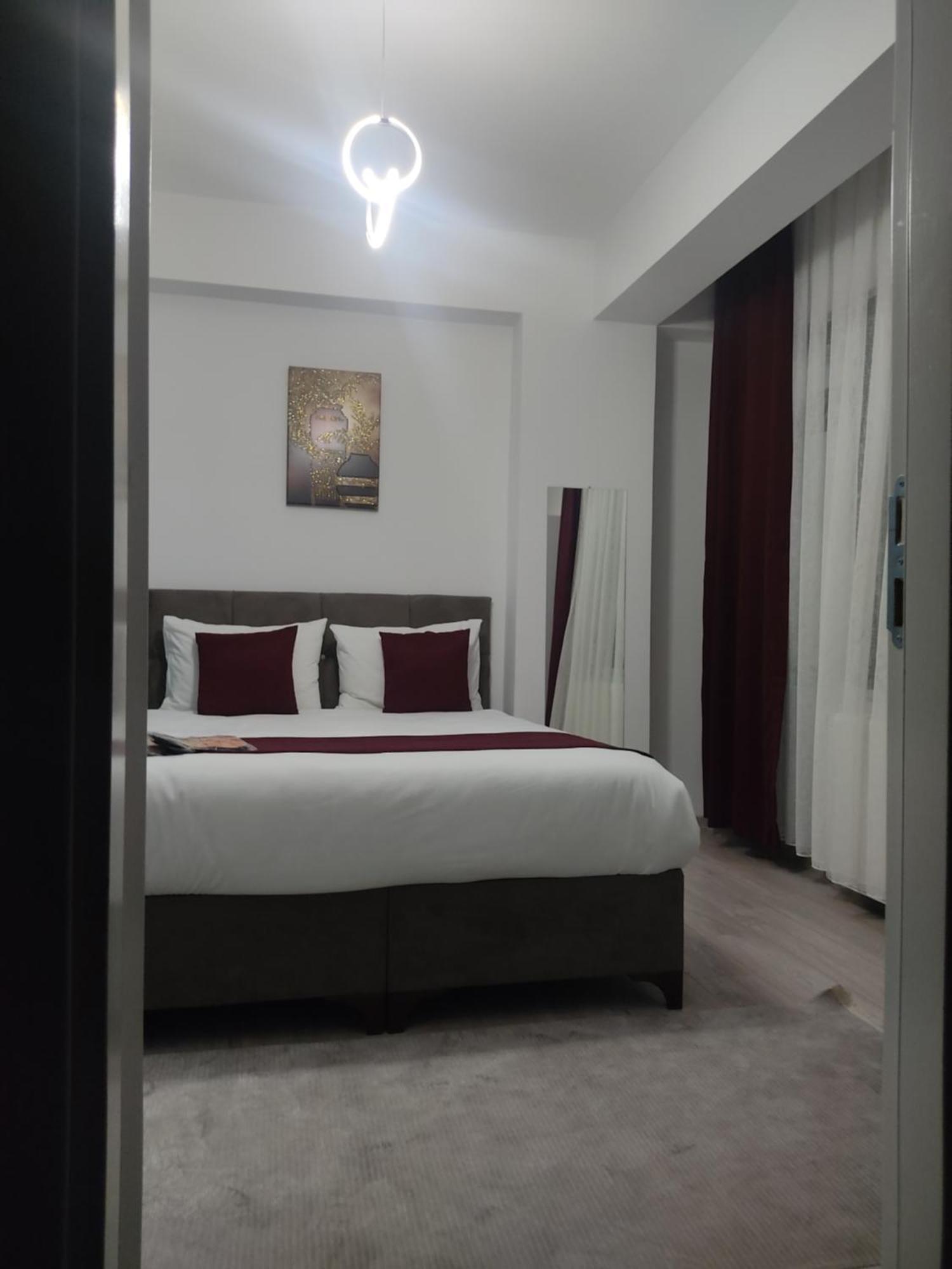 Istanbul Airport Family Suites Hotel Arnavutkoy Bagian luar foto
